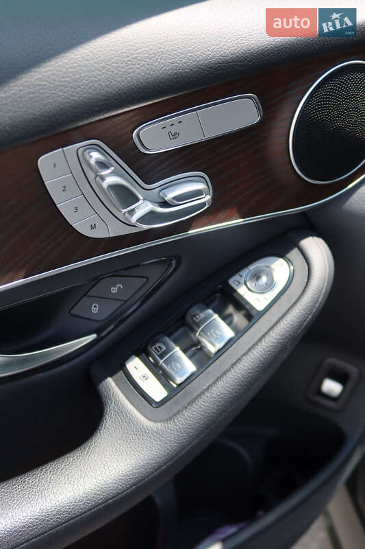 Внедорожник / Кроссовер Mercedes-Benz GLC-Class 2019 в Киеве