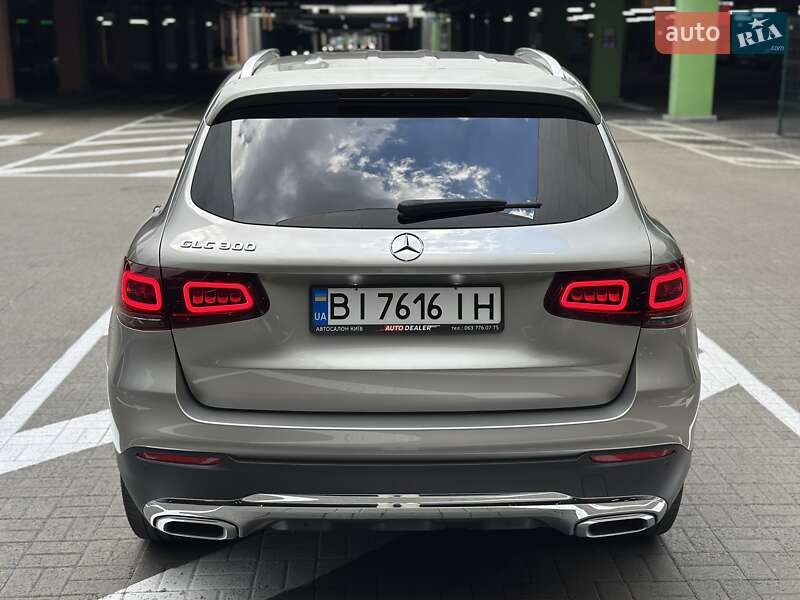 Внедорожник / Кроссовер Mercedes-Benz GLC-Class 2021 в Киеве