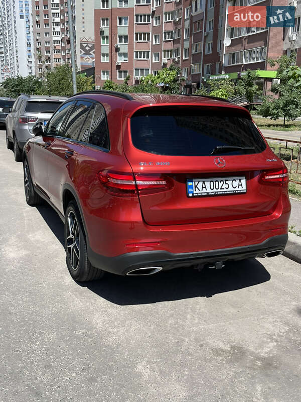 Внедорожник / Кроссовер Mercedes-Benz GLC-Class 2017 в Киеве