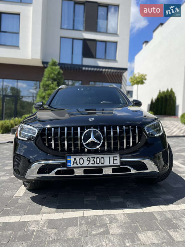 Внедорожник / Кроссовер Mercedes-Benz GLC-Class 2020 в Ужгороде