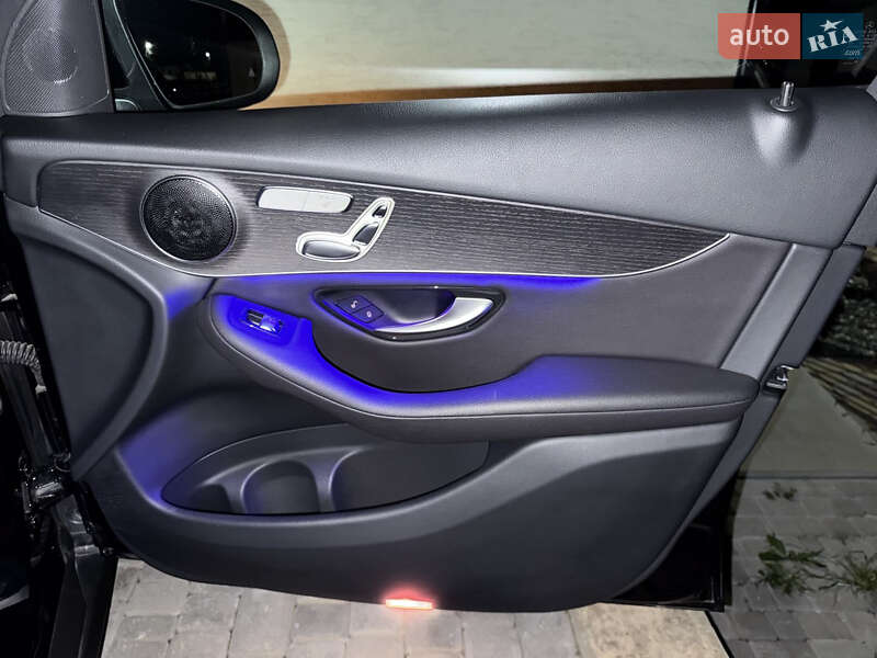 Внедорожник / Кроссовер Mercedes-Benz GLC-Class 2020 в Ужгороде