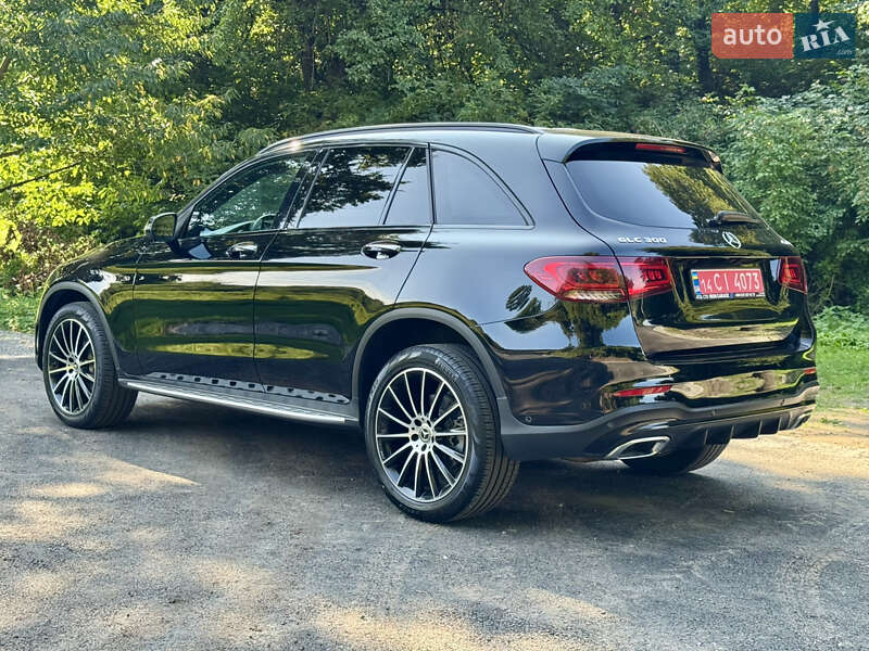 Внедорожник / Кроссовер Mercedes-Benz GLC-Class 2022 в Тернополе