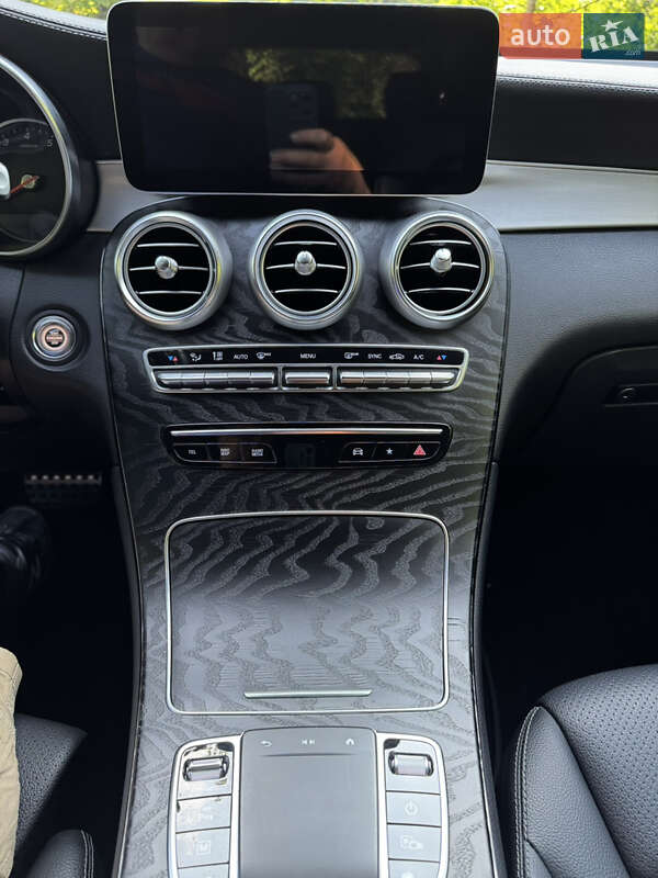 Внедорожник / Кроссовер Mercedes-Benz GLC-Class 2022 в Тернополе