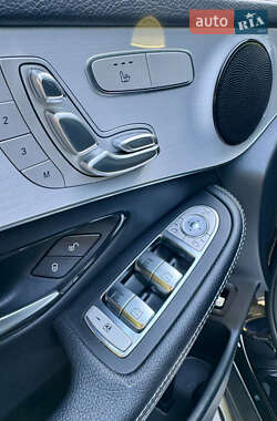 Внедорожник / Кроссовер Mercedes-Benz GLC-Class 2022 в 