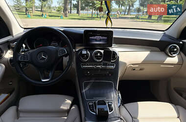 Внедорожник / Кроссовер Mercedes-Benz GLC-Class 2017 в 