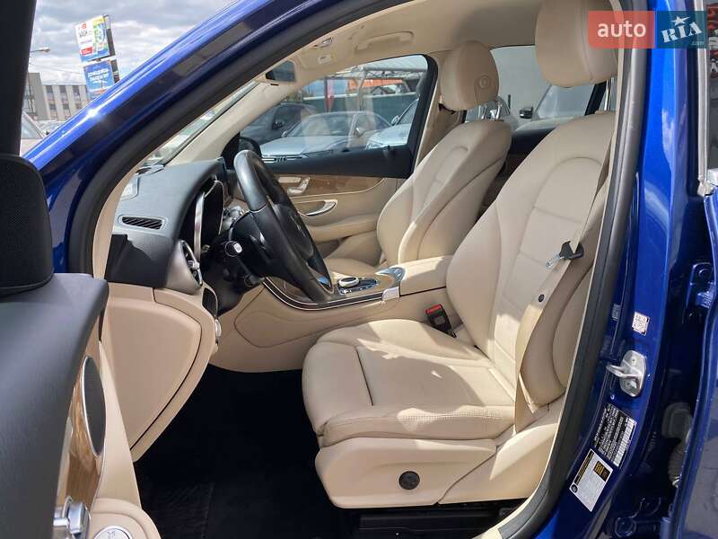 Внедорожник / Кроссовер Mercedes-Benz GLC-Class 2017 в Львове фото 17 Внедорожник / Кроссовер Mercedes-Benz GLC-Class 2017 в Львове