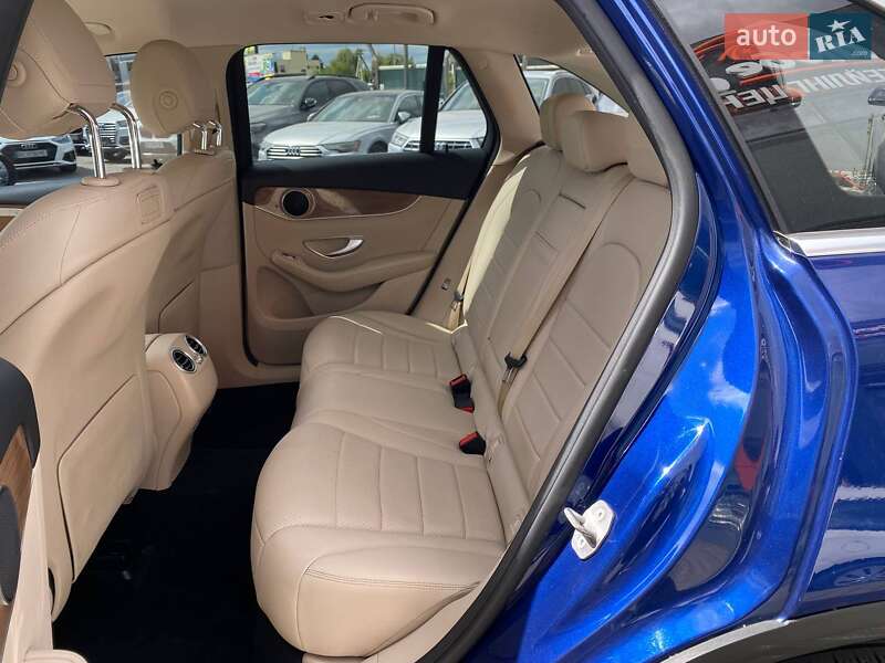 Внедорожник / Кроссовер Mercedes-Benz GLC-Class 2017 в Львове фото 19 Внедорожник / Кроссовер Mercedes-Benz GLC-Class 2017 в Львове