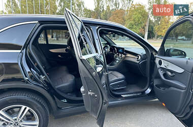 Внедорожник / Кроссовер Mercedes-Benz GLC-Class 2021 в 