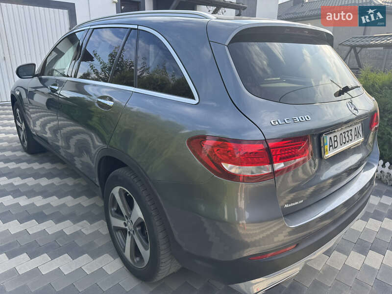 Внедорожник / Кроссовер Mercedes-Benz GLC-Class 2016 в Виннице