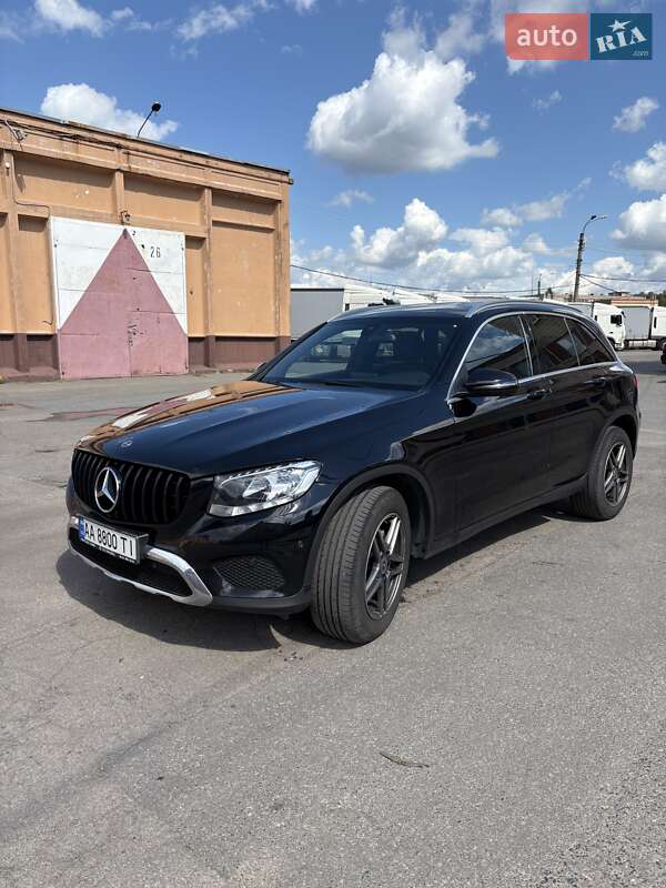Внедорожник / Кроссовер Mercedes-Benz GLC-Class 2017 в Киеве