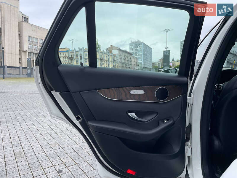 Внедорожник / Кроссовер Mercedes-Benz GLC-Class 2019 в Киеве фото 10 Внедорожник / Кроссовер Mercedes-Benz GLC-Class 2019 в Киеве