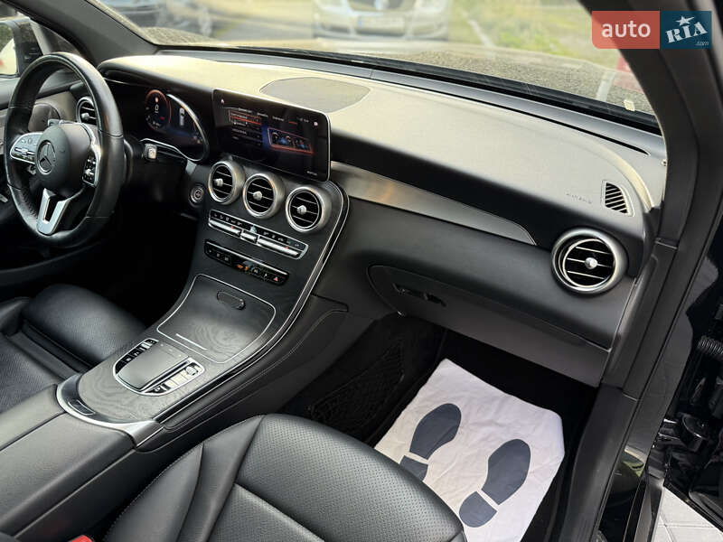 Внедорожник / Кроссовер Mercedes-Benz GLC-Class 2019 в Львове фото 60 Внедорожник / Кроссовер Mercedes-Benz GLC-Class 2019 в Львове
