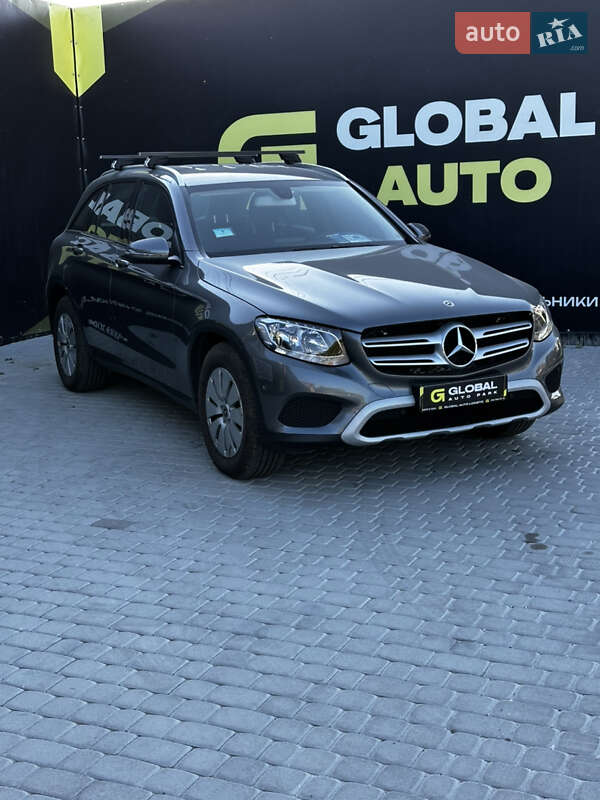 Внедорожник / Кроссовер Mercedes-Benz GLC-Class 2017 в Львове фото 3 Внедорожник / Кроссовер Mercedes-Benz GLC-Class 2017 в Львове