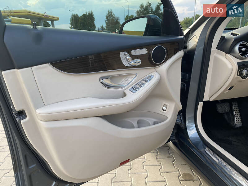 Внедорожник / Кроссовер Mercedes-Benz GLC-Class 2019 в Луцке