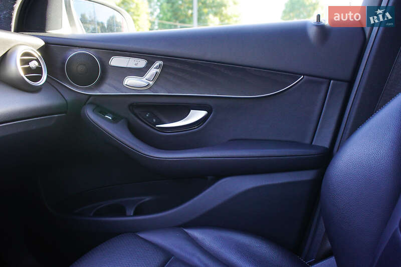 Внедорожник / Кроссовер Mercedes-Benz GLC-Class 2018 в Житомире