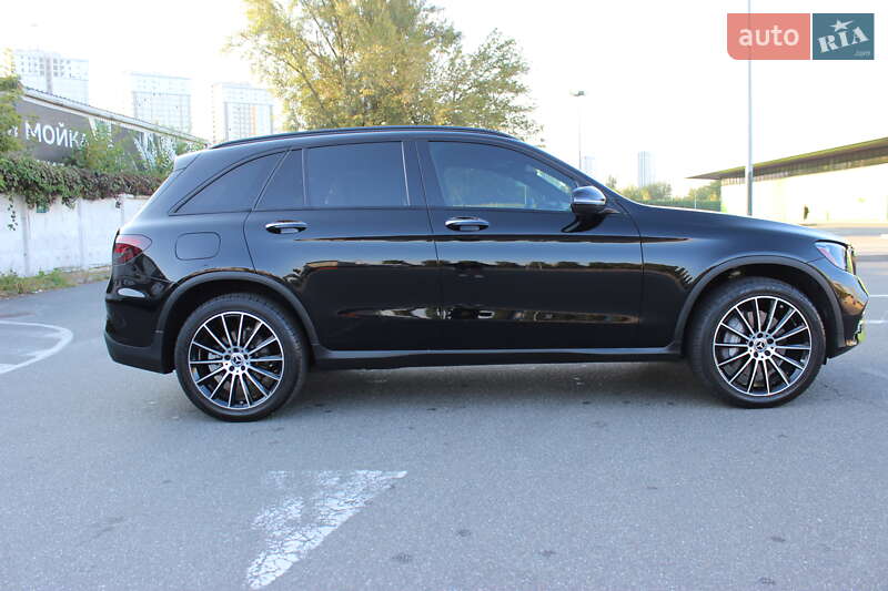 Внедорожник / Кроссовер Mercedes-Benz GLC-Class 2017 в Киеве