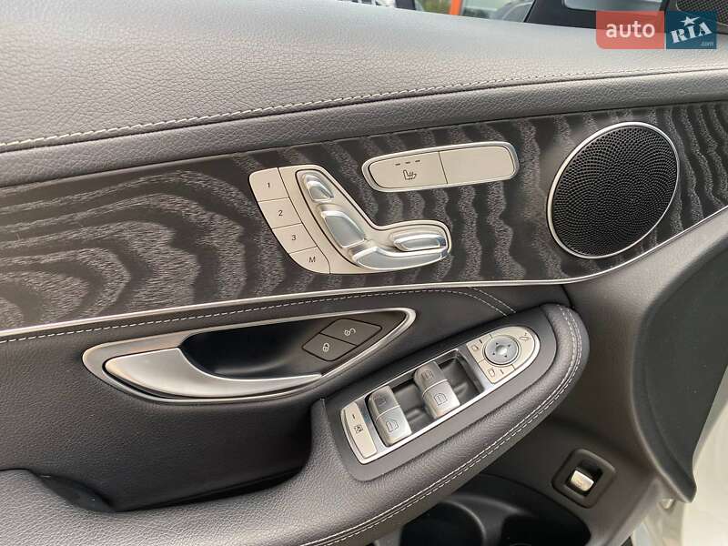 Внедорожник / Кроссовер Mercedes-Benz GLC-Class 2017 в Львове