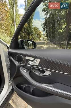 Внедорожник / Кроссовер Mercedes-Benz GLC-Class 2017 в 