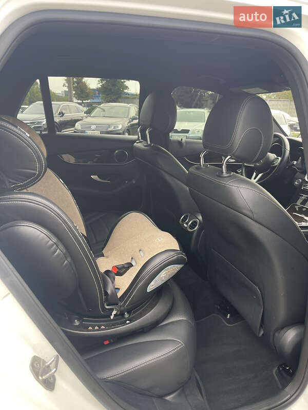 Внедорожник / Кроссовер Mercedes-Benz GLC-Class 2019 в Хмельницком