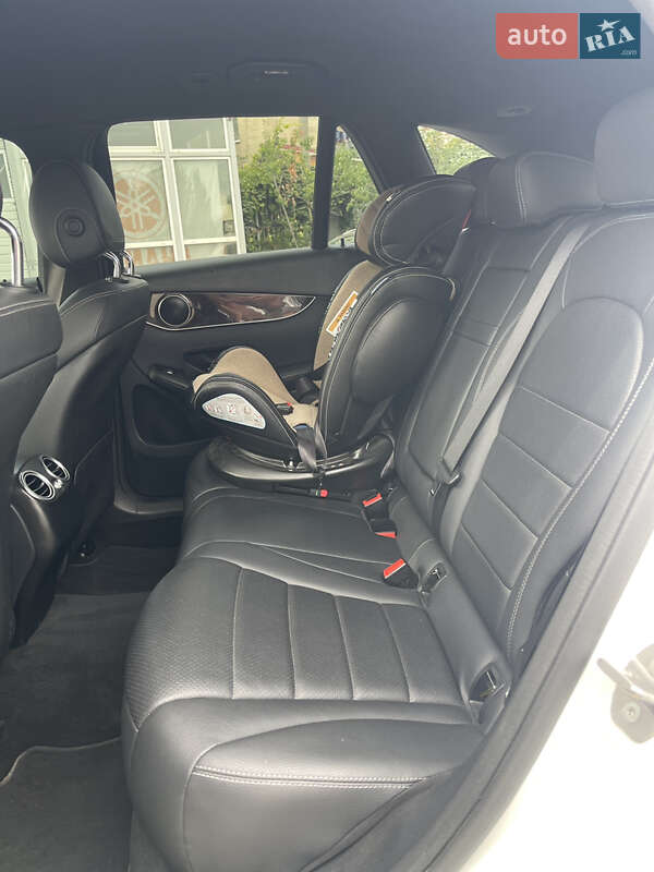 Внедорожник / Кроссовер Mercedes-Benz GLC-Class 2019 в Хмельницком