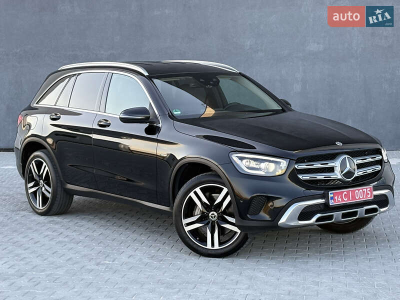 Позашляховик / Кросовер Mercedes-Benz GLC-Class 2021 в Львові