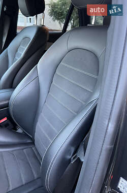 Внедорожник / Кроссовер Mercedes-Benz GLC-Class 2022 в 