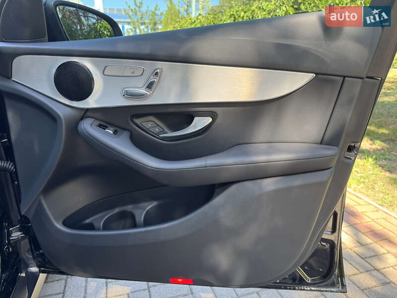 Позашляховик / Кросовер Mercedes-Benz GLC-Class 2021 в Києві