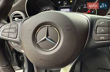 Внедорожник / Кроссовер Mercedes-Benz GLC-Class 2017 в 