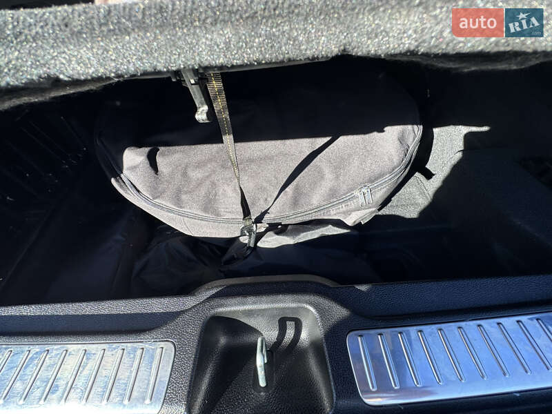 Внедорожник / Кроссовер Mercedes-Benz GLC-Class 2017 в Запорожье фото 41 Внедорожник / Кроссовер Mercedes-Benz GLC-Class 2017 в Запорожье