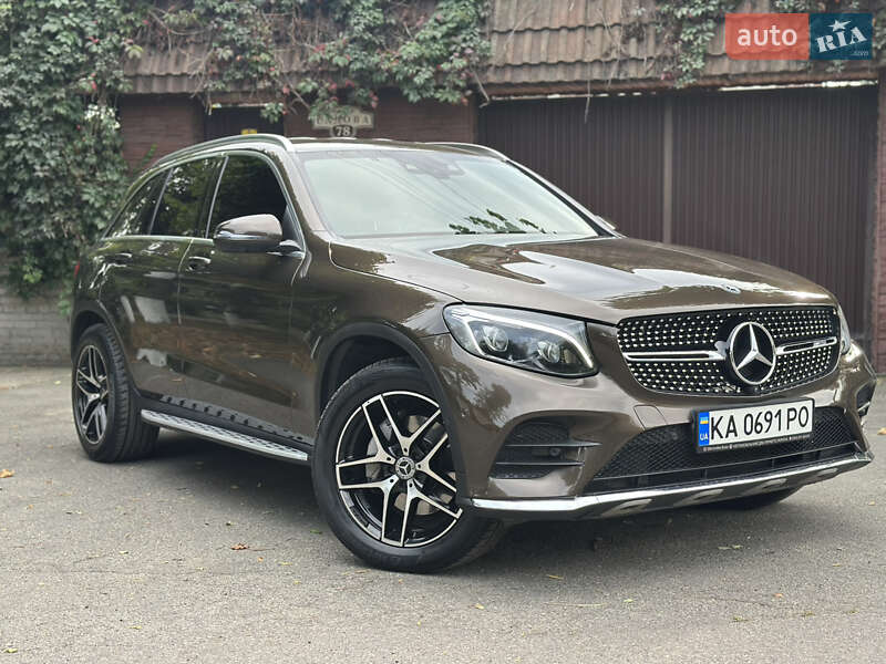 Внедорожник / Кроссовер Mercedes-Benz GLC-Class 2016 в 