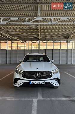 Внедорожник / Кроссовер Mercedes-Benz GLC-Class 2023 в 
