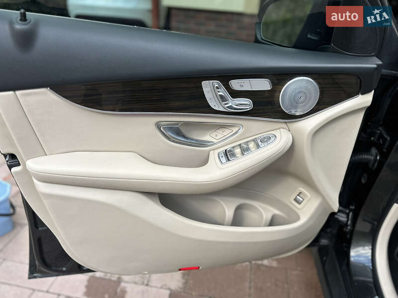 Внедорожник / Кроссовер Mercedes-Benz GLC-Class 2019 в Львове
