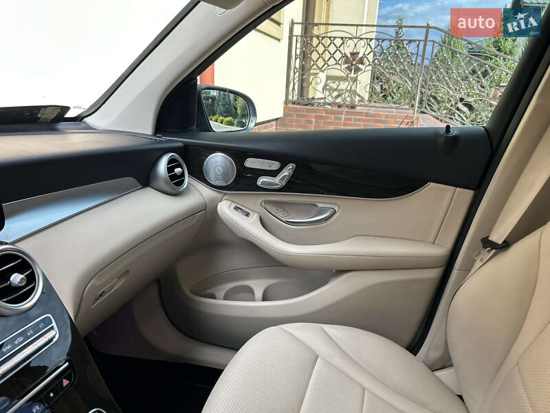 Внедорожник / Кроссовер Mercedes-Benz GLC-Class 2019 в Львове