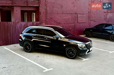 Позашляховик / Кросовер Mercedes-Benz GLC-Class 2017 в 