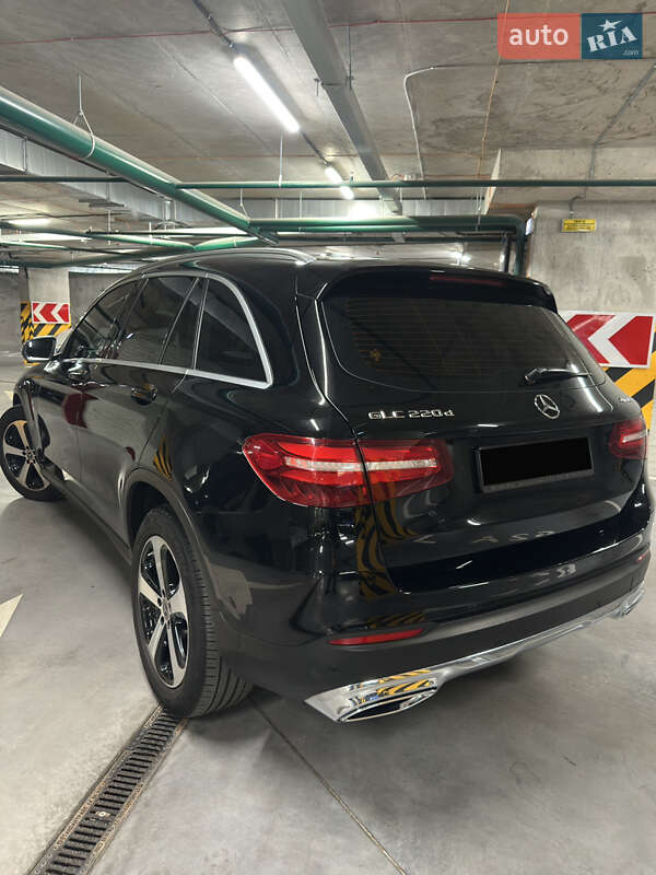 Внедорожник / Кроссовер Mercedes-Benz GLC-Class 2017 в Киеве