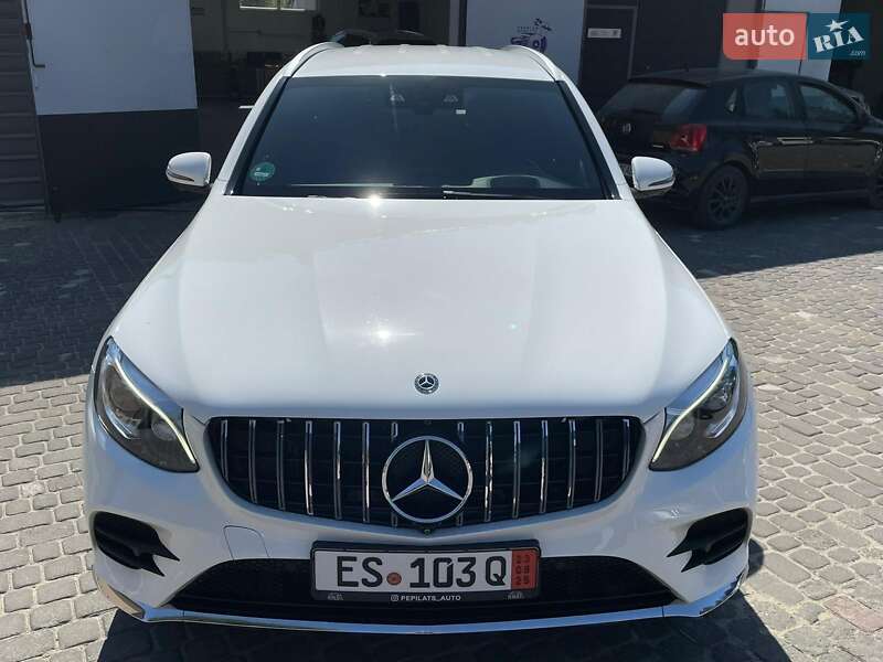 Позашляховик / Кросовер Mercedes-Benz GLC-Class 2017 в Чернівцях