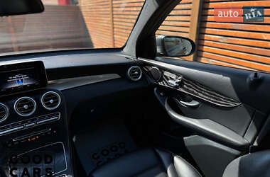 Внедорожник / Кроссовер Mercedes-Benz GLC-Class 2017 в 