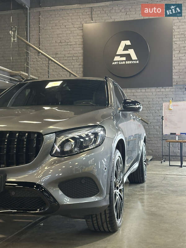 Внедорожник / Кроссовер Mercedes-Benz GLC-Class 2016 в Киеве