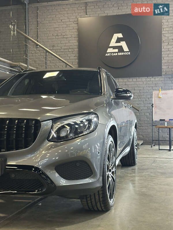 Внедорожник / Кроссовер Mercedes-Benz GLC-Class 2016 в Киеве