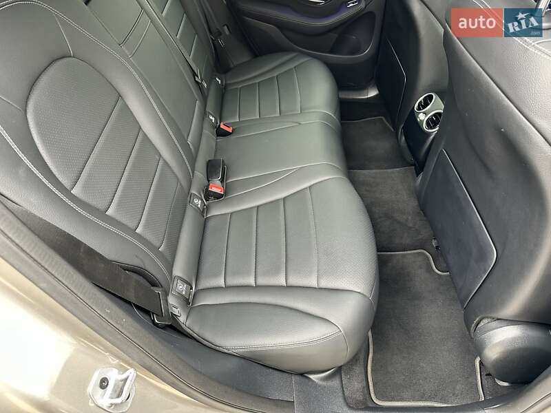 Позашляховик / Кросовер Mercedes-Benz GLC-Class 2022 в Києві