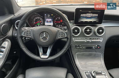 Внедорожник / Кроссовер Mercedes-Benz GLC-Class 2017 в 