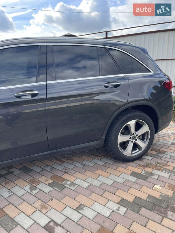 Внедорожник / Кроссовер Mercedes-Benz GLC-Class 2020 в Киеве фото 4 Внедорожник / Кроссовер Mercedes-Benz GLC-Class 2020 в Киеве