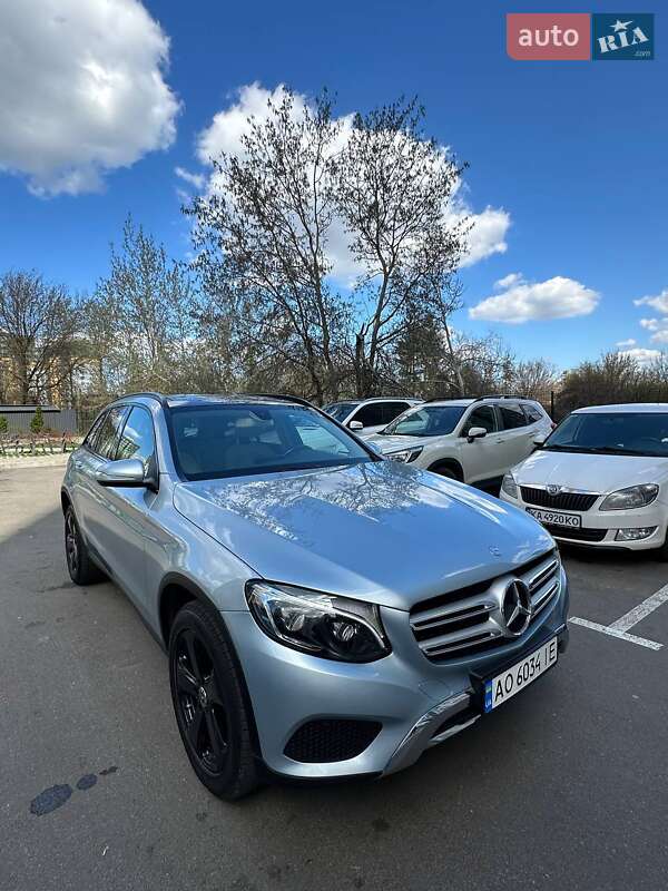 Внедорожник / Кроссовер Mercedes-Benz GLC-Class 2016 в 