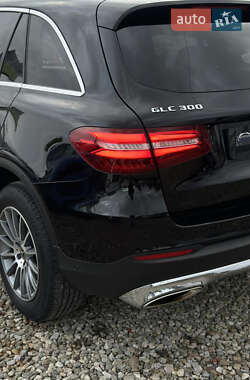 Внедорожник / Кроссовер Mercedes-Benz GLC-Class 2017 в 