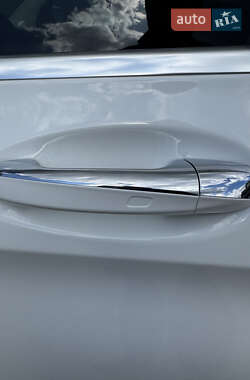 Позашляховик / Кросовер Mercedes-Benz GLC-Class 2021 в 