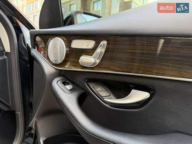 Внедорожник / Кроссовер Mercedes-Benz GLC-Class 2016 в Одессе