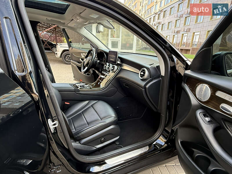 Внедорожник / Кроссовер Mercedes-Benz GLC-Class 2016 в Одессе