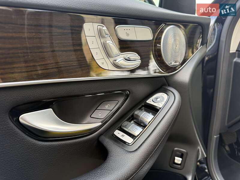 Внедорожник / Кроссовер Mercedes-Benz GLC-Class 2016 в Одессе