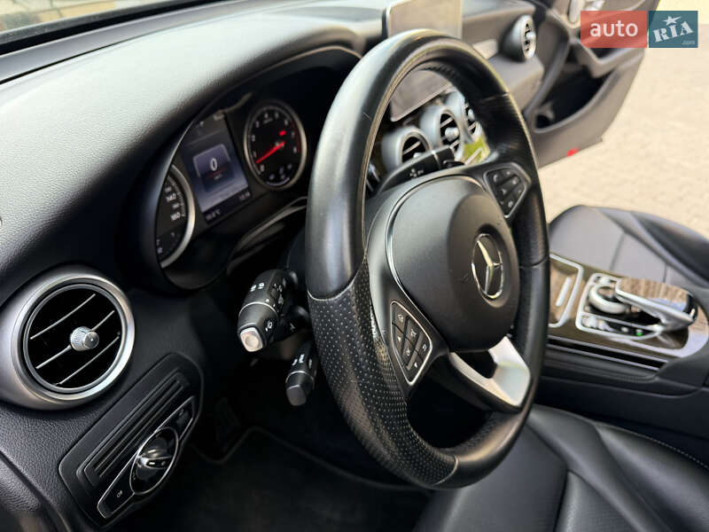 Внедорожник / Кроссовер Mercedes-Benz GLC-Class 2016 в Одессе