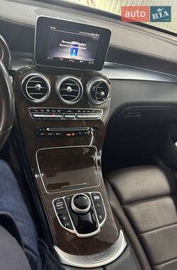 Внедорожник / Кроссовер Mercedes-Benz GLC-Class 2017 в 